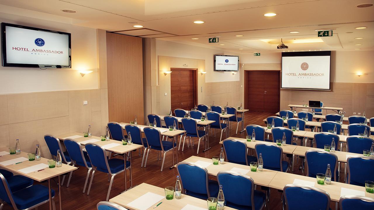 Hotel Ambassador Kosice Ngoại thất bức ảnh
